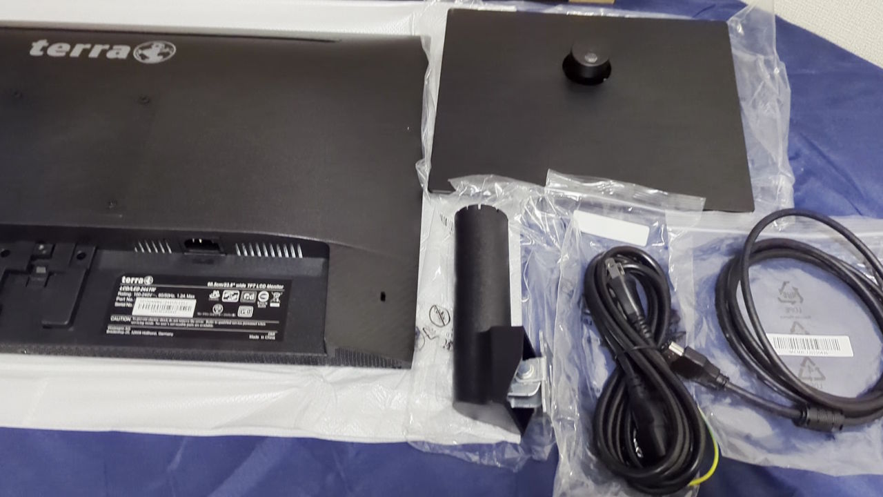 9,999円の144Hzゲーミングモニター『terra 2441W』は地雷？実際に買っ
